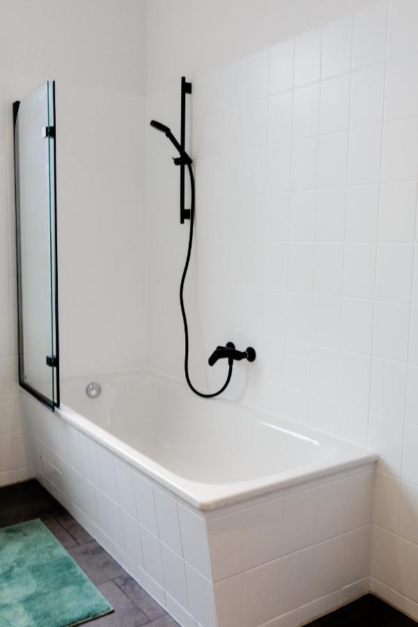 Modernes Apartment Lieblingsfleck I 2 Schlafzimmer I 4 Betten I Zentrumsnah Eberswalde Eksteriør billede